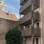 Charming Old Town Arkadenhof Апартаменты Лёбау