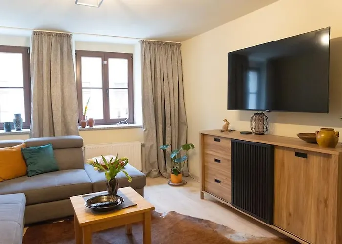 Charming Old Town Arkadenhof Daire Löbau