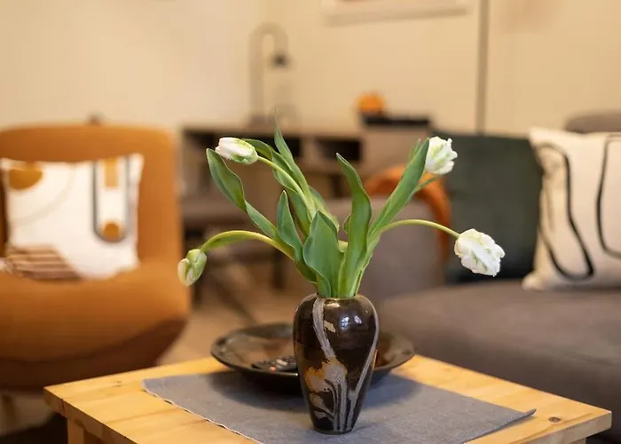 Charming Old Town Arkadenhof Daire *